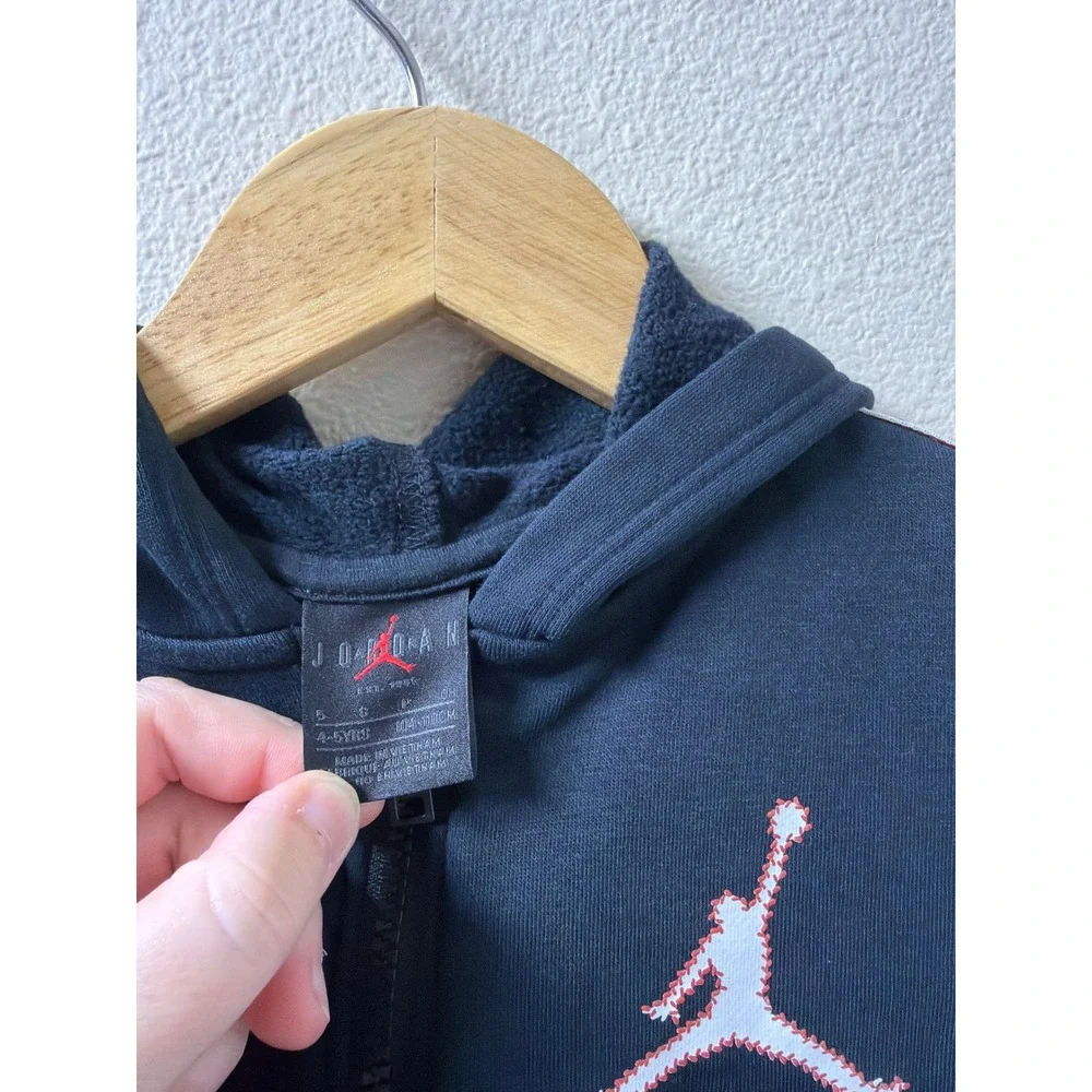 Boys Air Jordan Hooded Jacket Size 5
